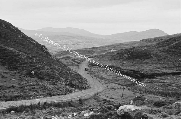 SLIEVE LEAGUE PARK  CARS CLIMBING